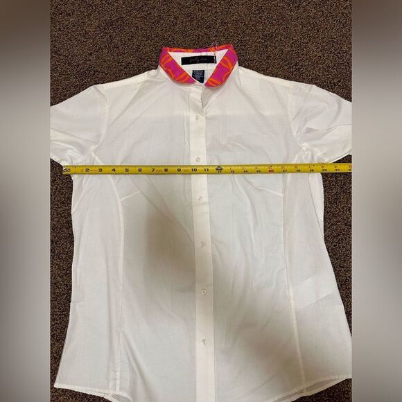Pearly Vine White Button-Up Shirt with Pink Accents - Picture 5 of 5